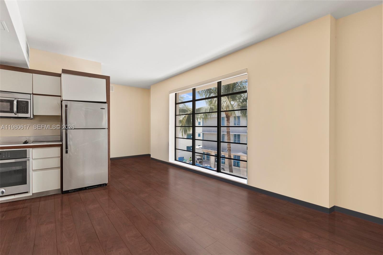 435 21st St #301, Miami Beach FL 33139