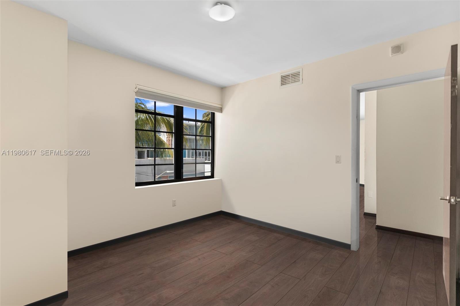 435 21st St #301, Miami Beach FL 33139