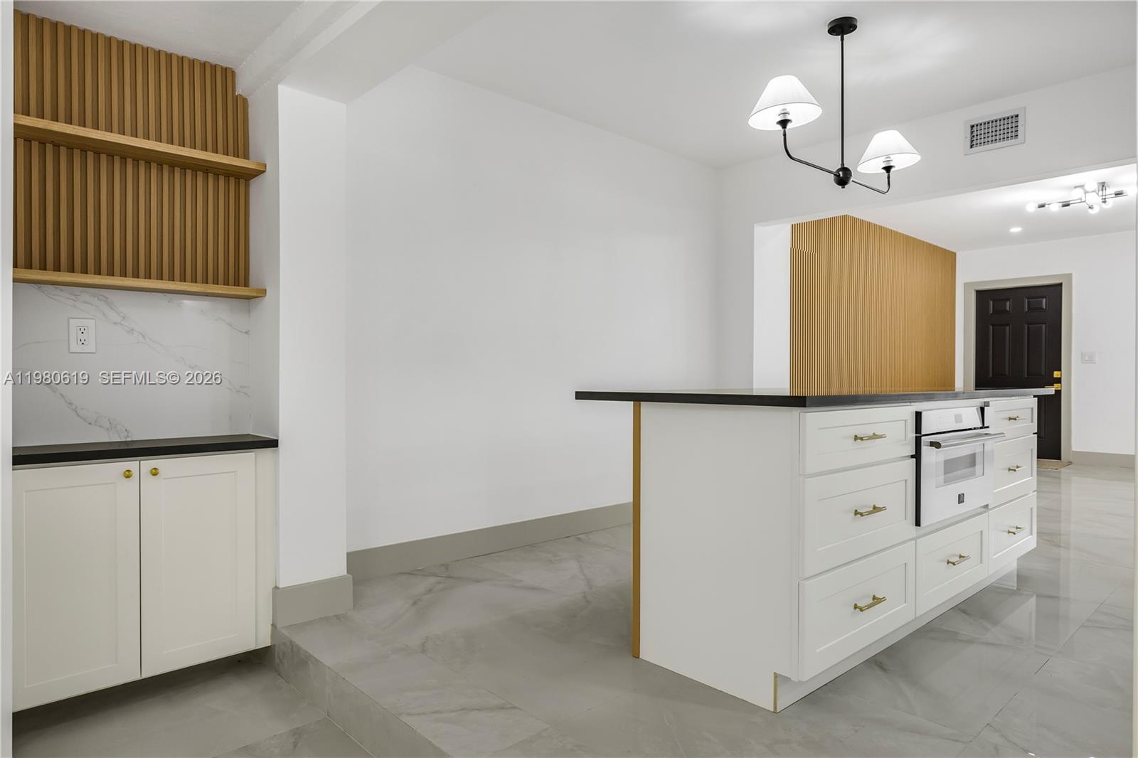 5410 SW 2nd, Miami FL 33134