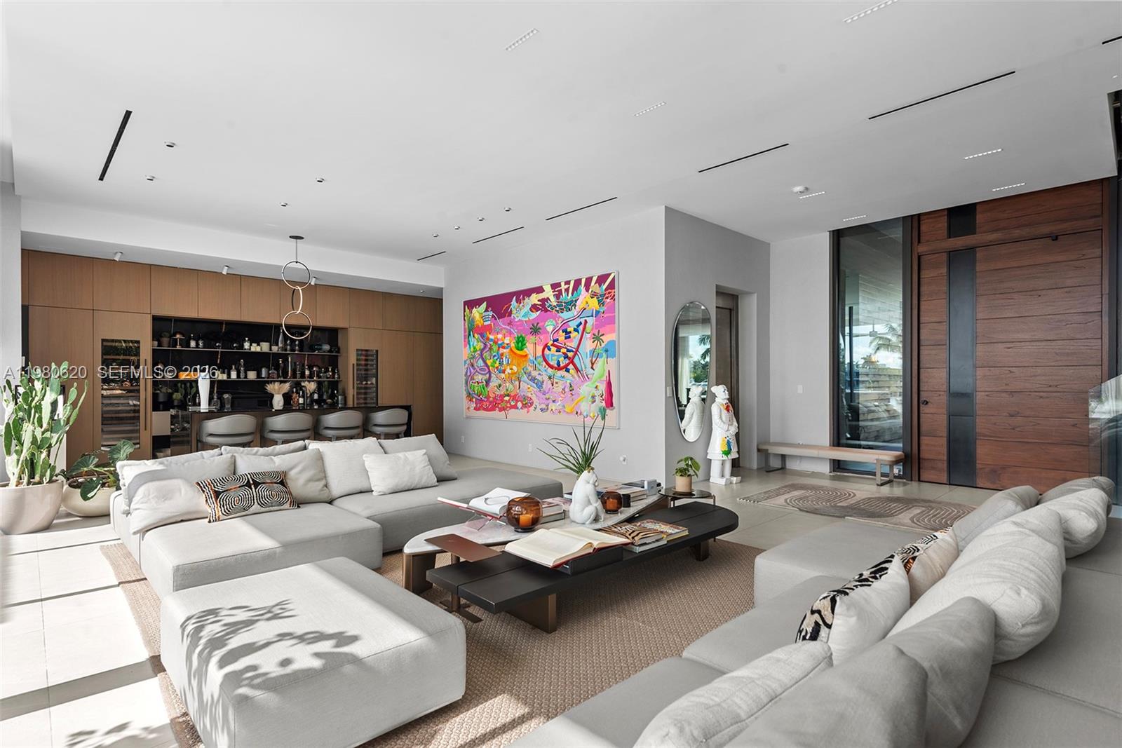 310 S Hibiscus Dr, Miami Beach FL 33139