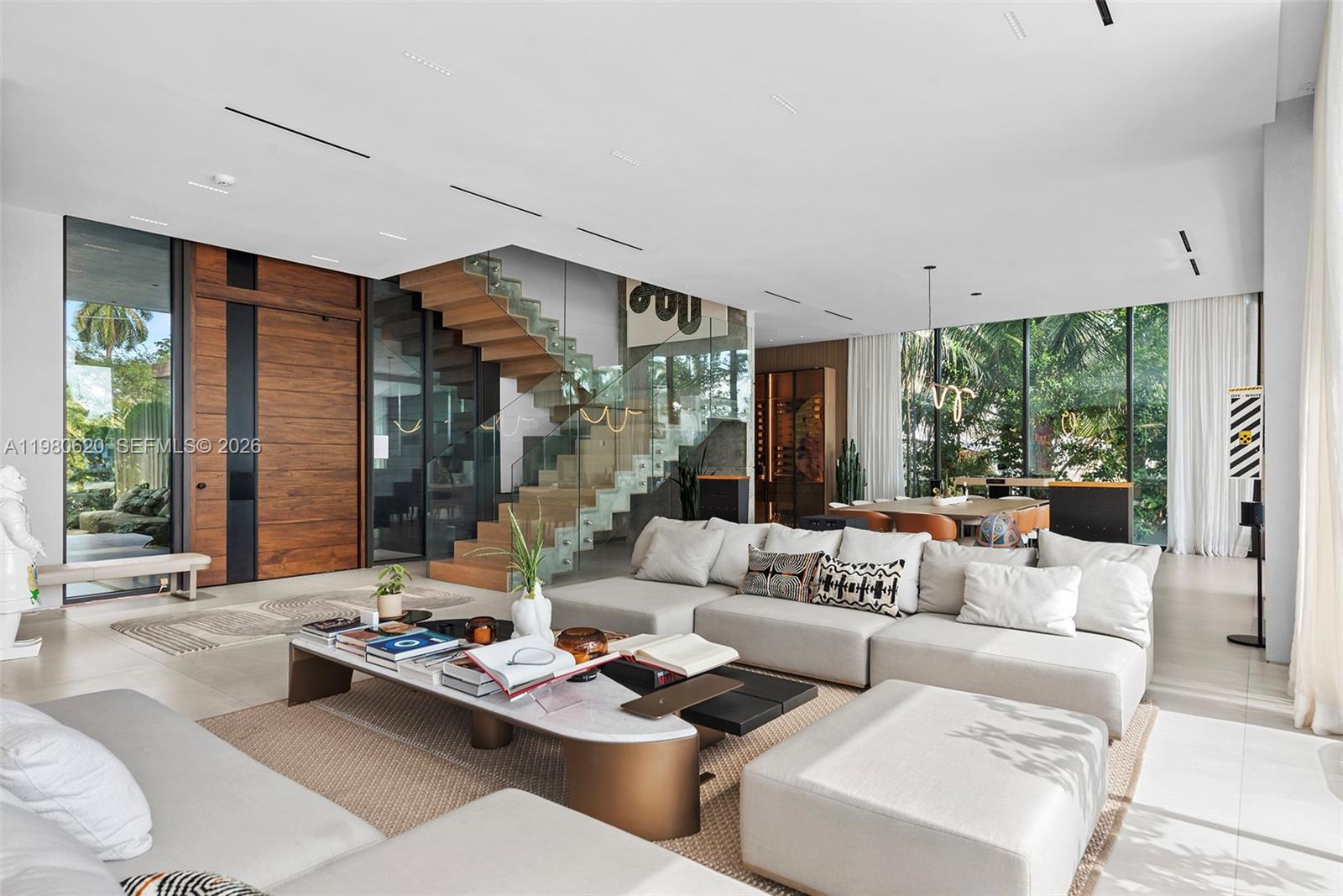 310 S Hibiscus Dr, Miami Beach FL 33139