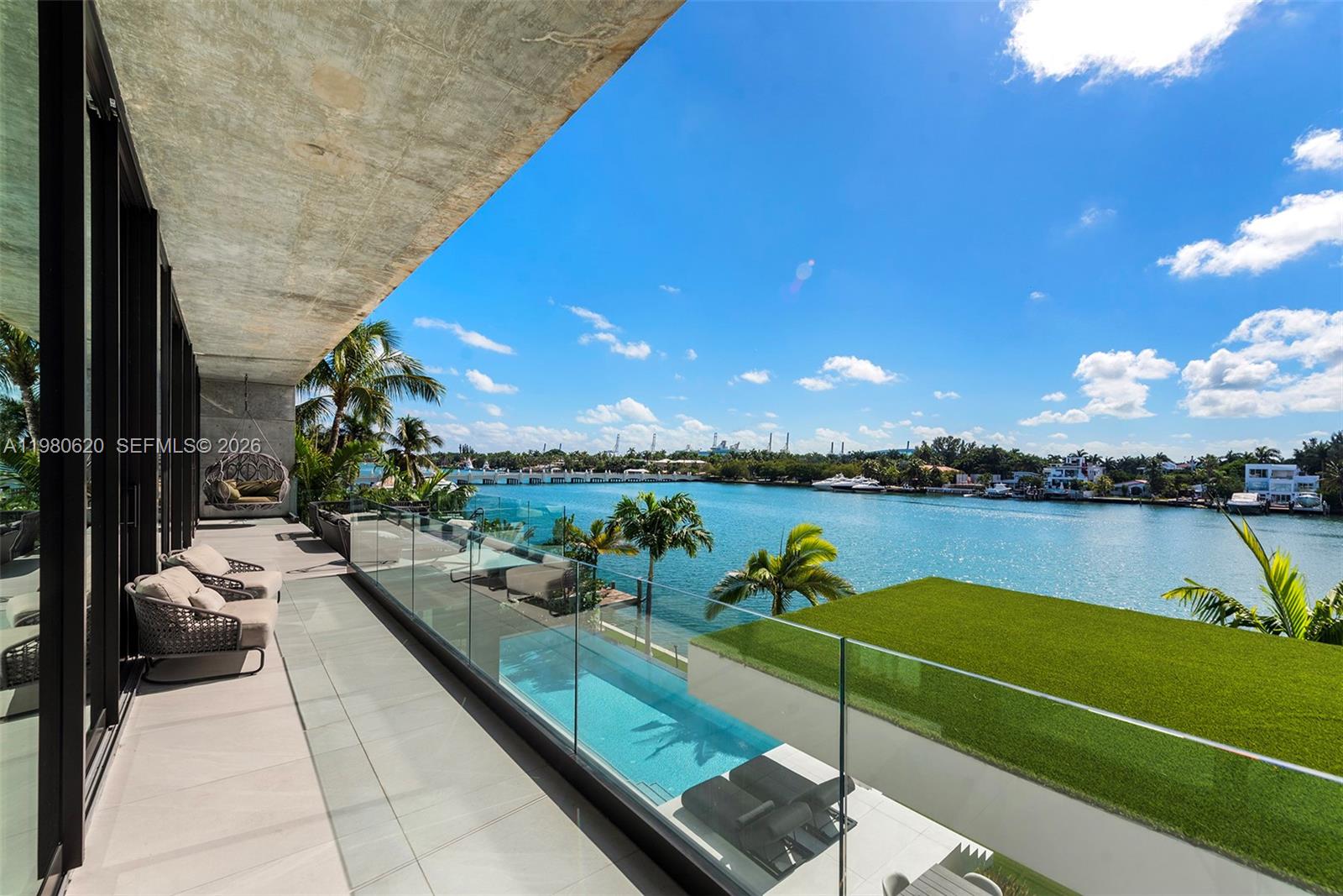 310 S Hibiscus Dr, Miami Beach FL 33139