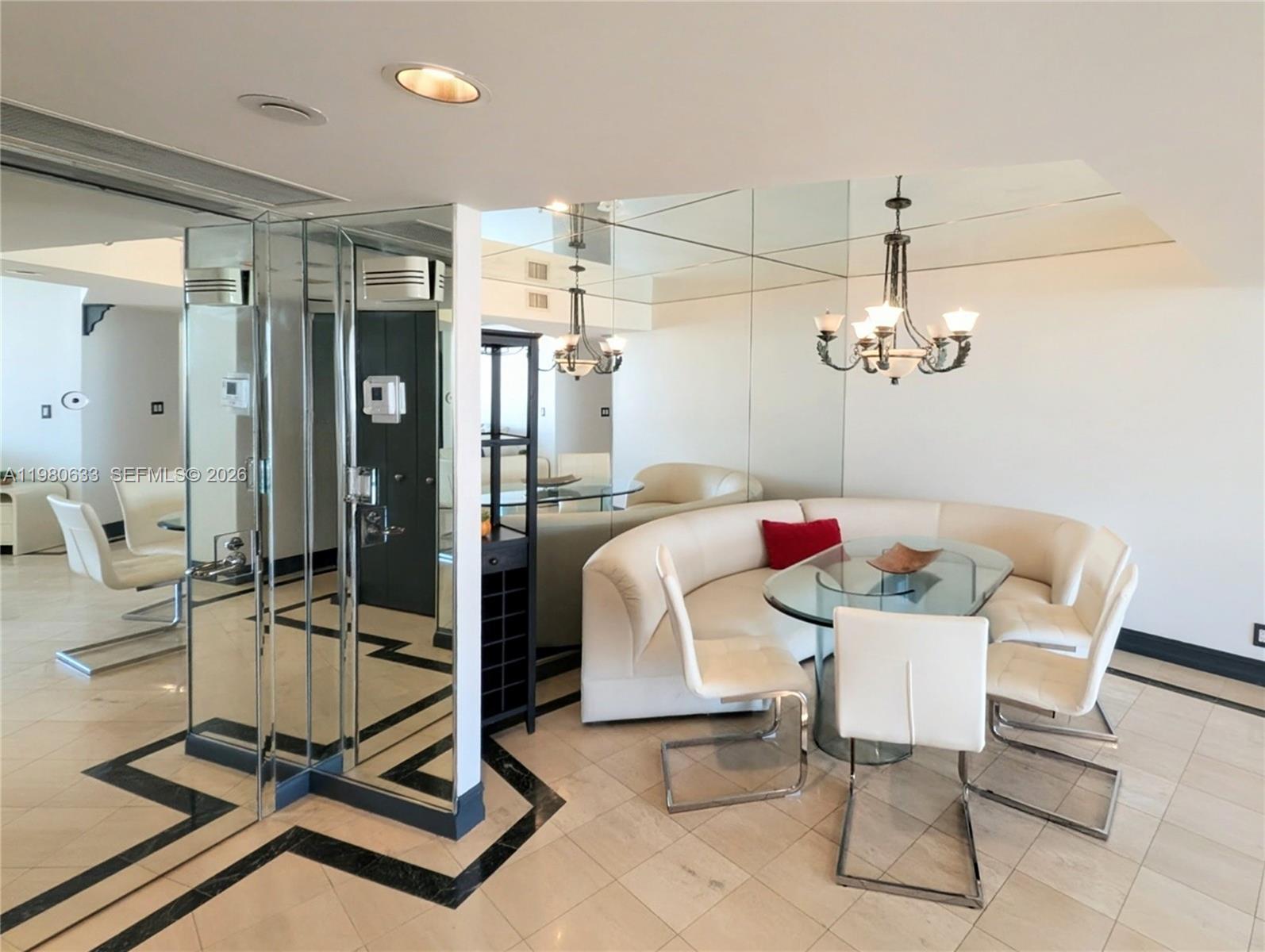 1000 W Island Blvd #2908, Aventura FL 33160