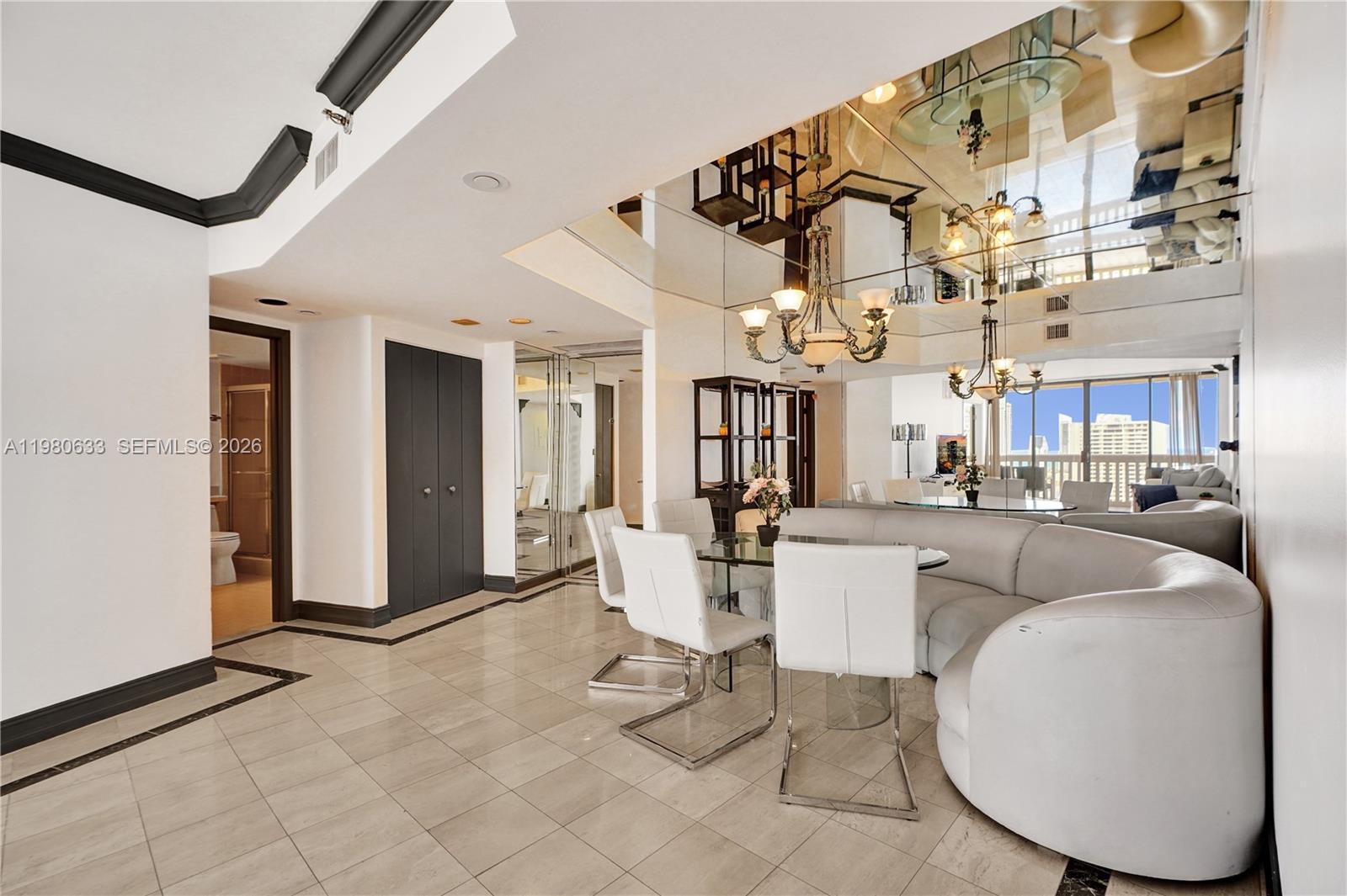 1000 W Island Blvd #2908, Aventura FL 33160