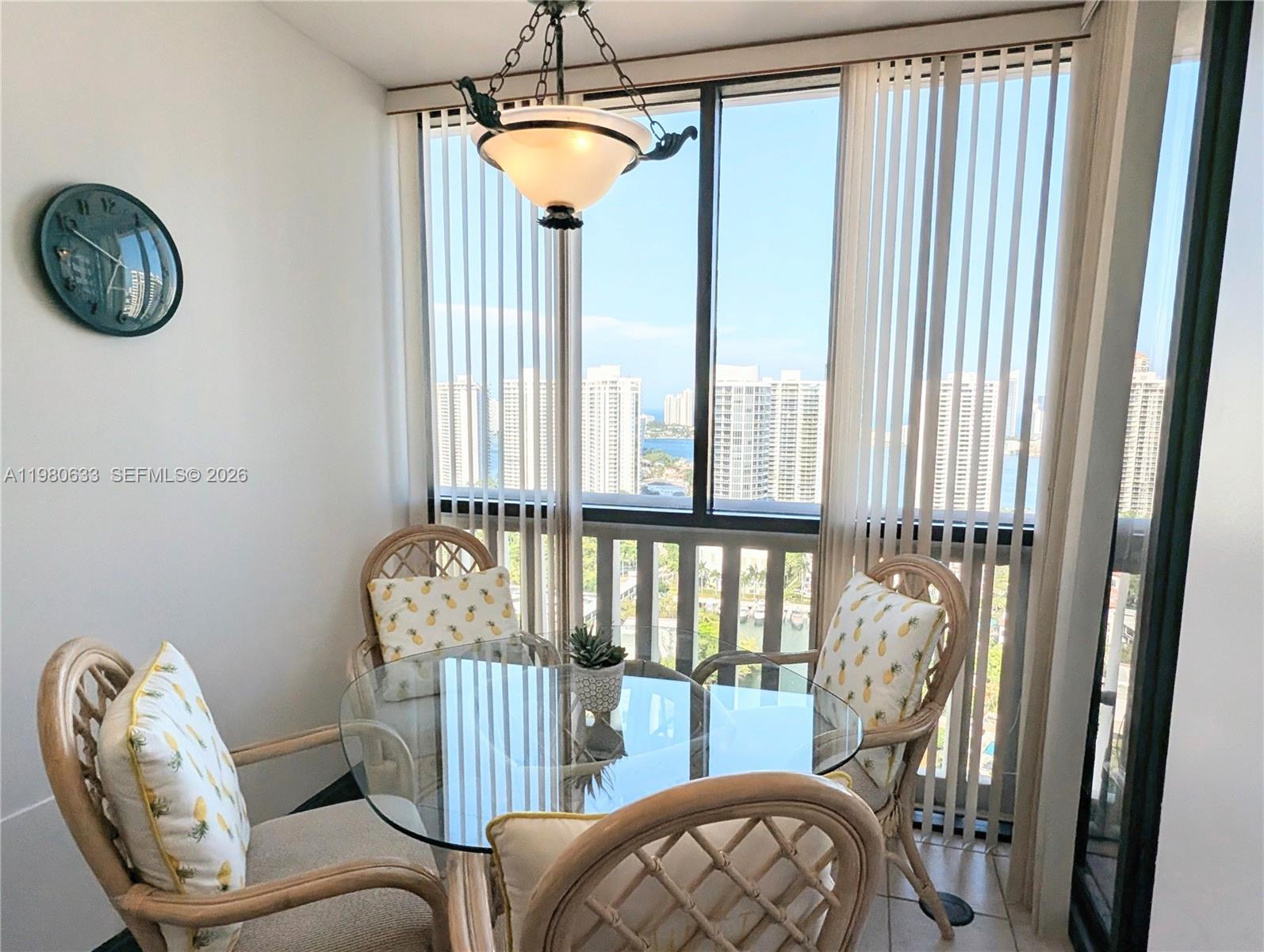 1000 W Island Blvd #2908, Aventura FL 33160