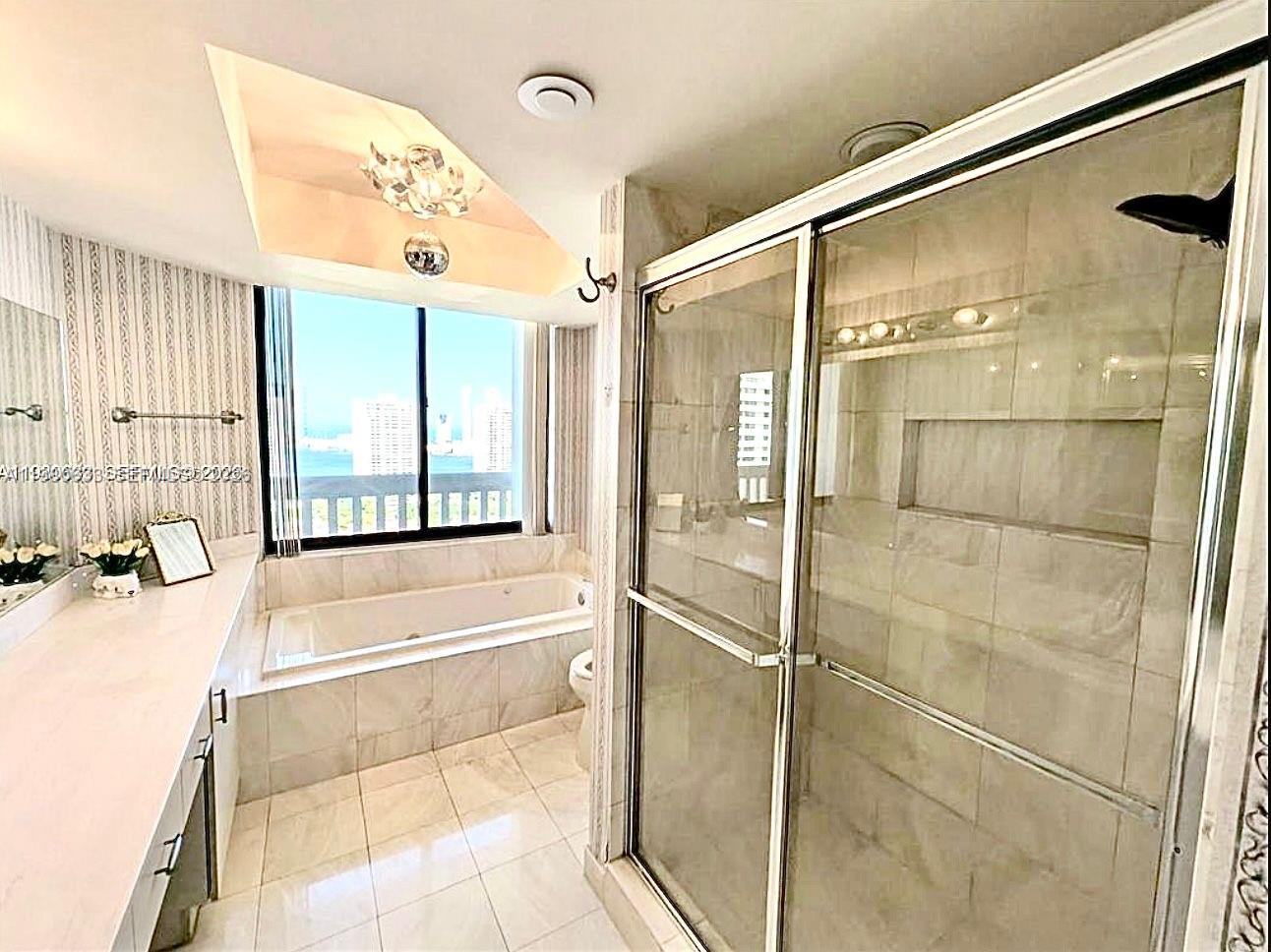 1000 W Island Blvd #2908, Aventura FL 33160