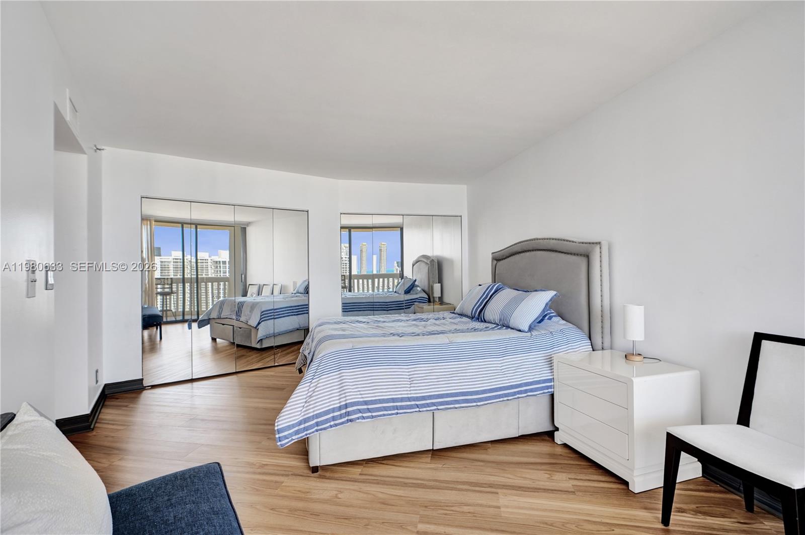 1000 W Island Blvd #2908, Aventura FL 33160