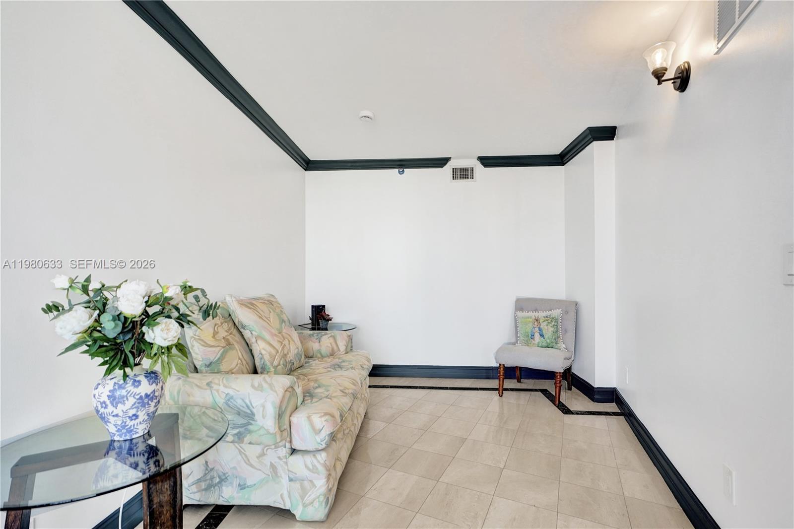 1000 W Island Blvd #2908, Aventura FL 33160