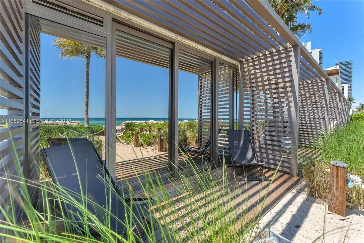18975 Collins Ave #5302+Cabana 6, Sunny Isles Beach FL 33160