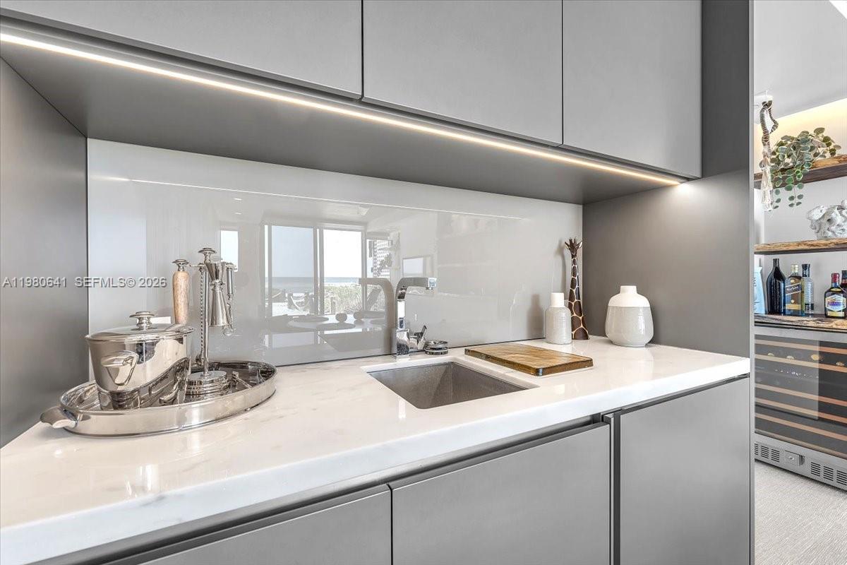18975 Collins Ave #5302+Cabana 6, Sunny Isles Beach FL 33160