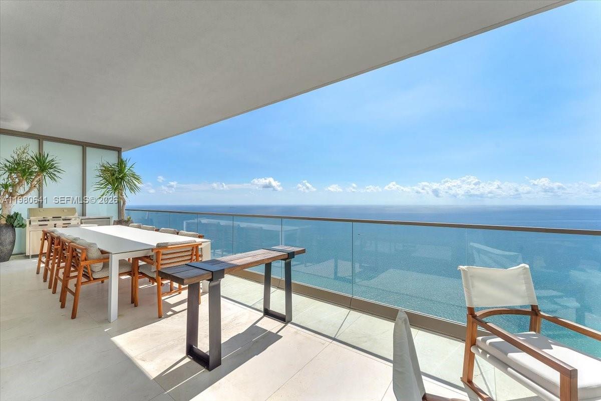 18975 Collins Ave #5302+Cabana 6, Sunny Isles Beach FL 33160