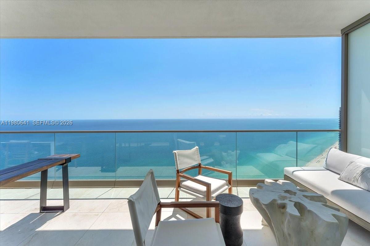 18975 Collins Ave #5302+Cabana 6, Sunny Isles Beach FL 33160