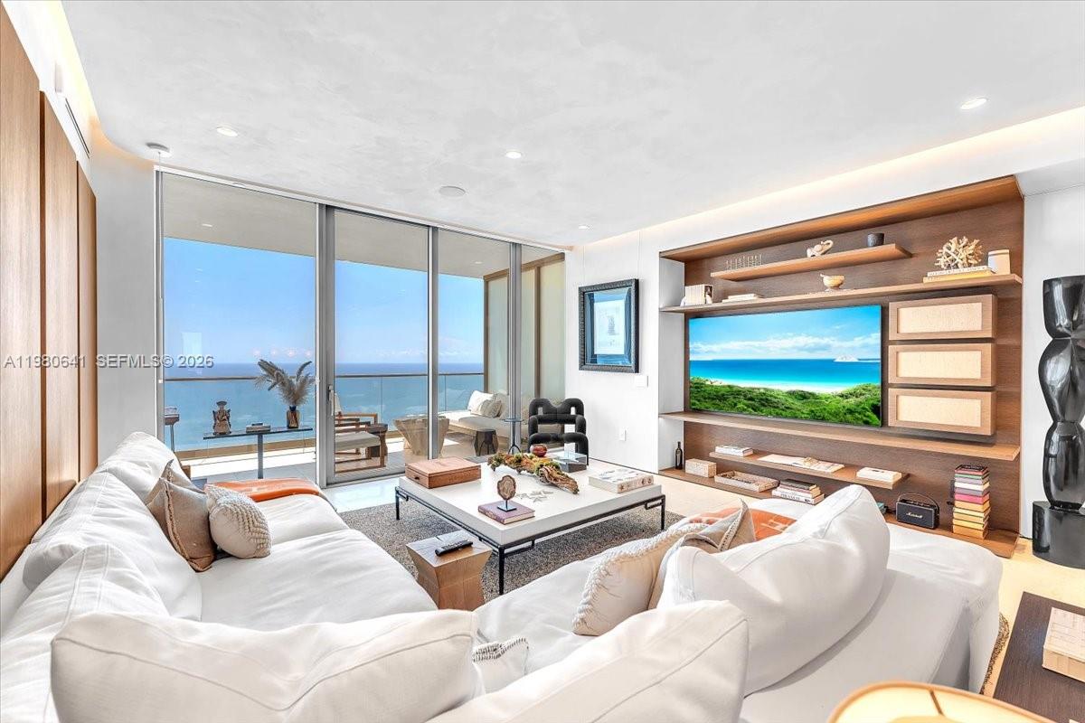 18975 Collins Ave #5302+Cabana 6, Sunny Isles Beach FL 33160