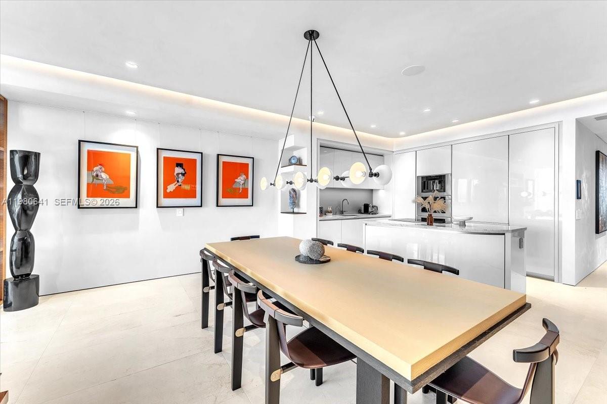 18975 Collins Ave #5302+Cabana 6, Sunny Isles Beach FL 33160