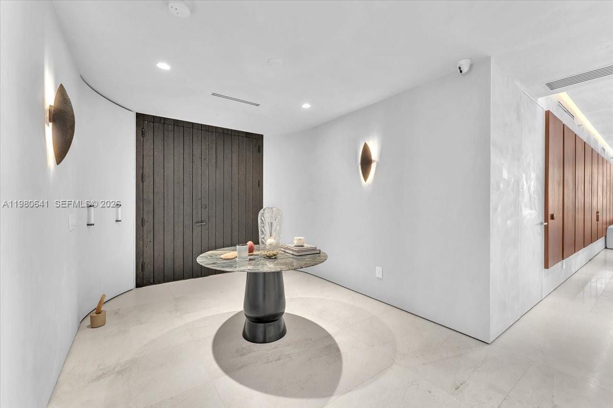 18975 Collins Ave #5302+Cabana 6, Sunny Isles Beach FL 33160