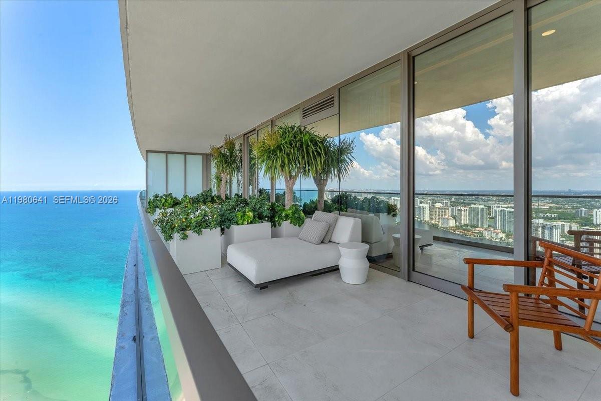 18975 Collins Ave #5302+Cabana 6, Sunny Isles Beach FL 33160