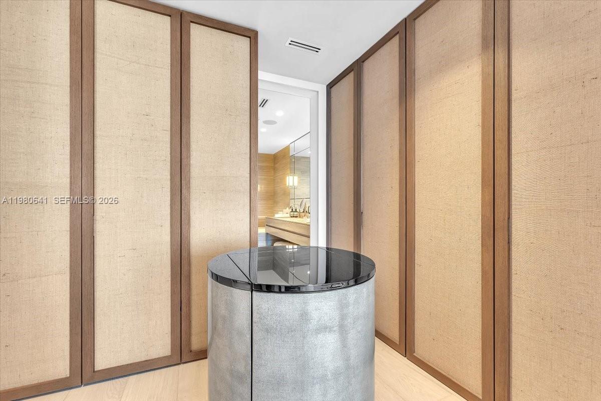 18975 Collins Ave #5302+Cabana 6, Sunny Isles Beach FL 33160