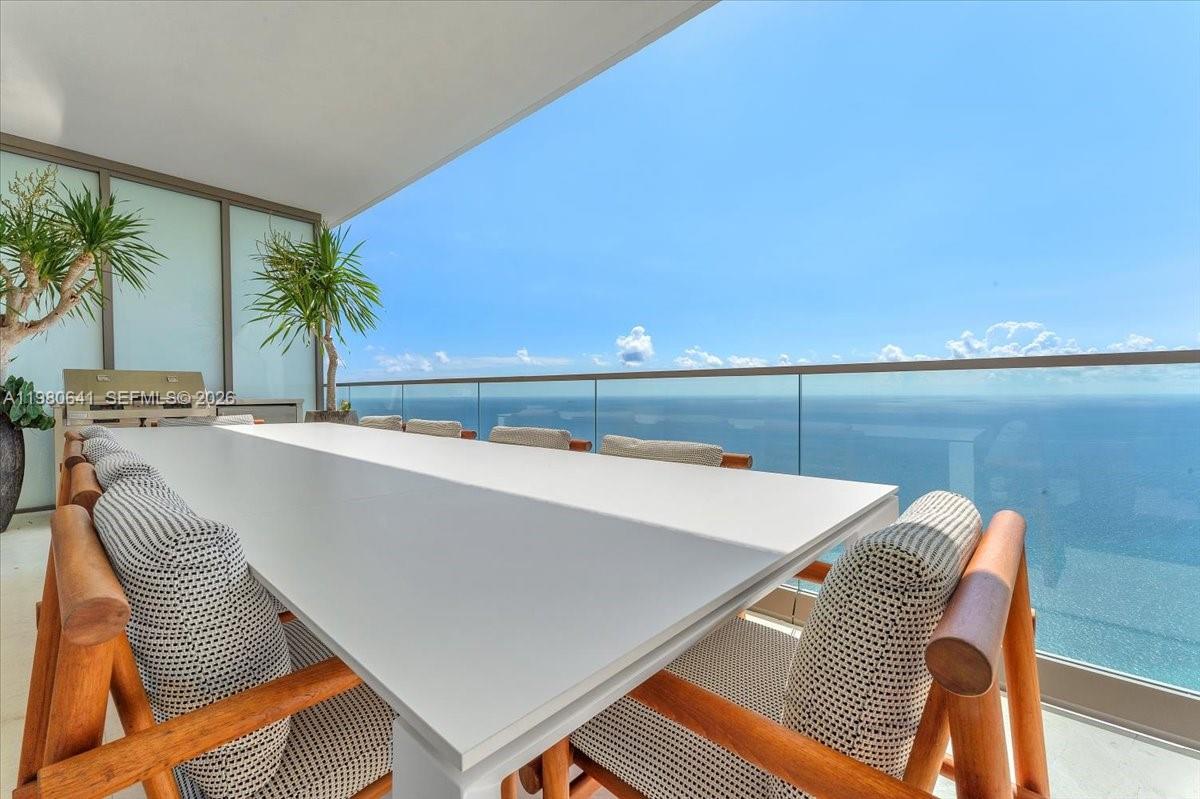 18975 Collins Ave #5302+Cabana 6, Sunny Isles Beach FL 33160