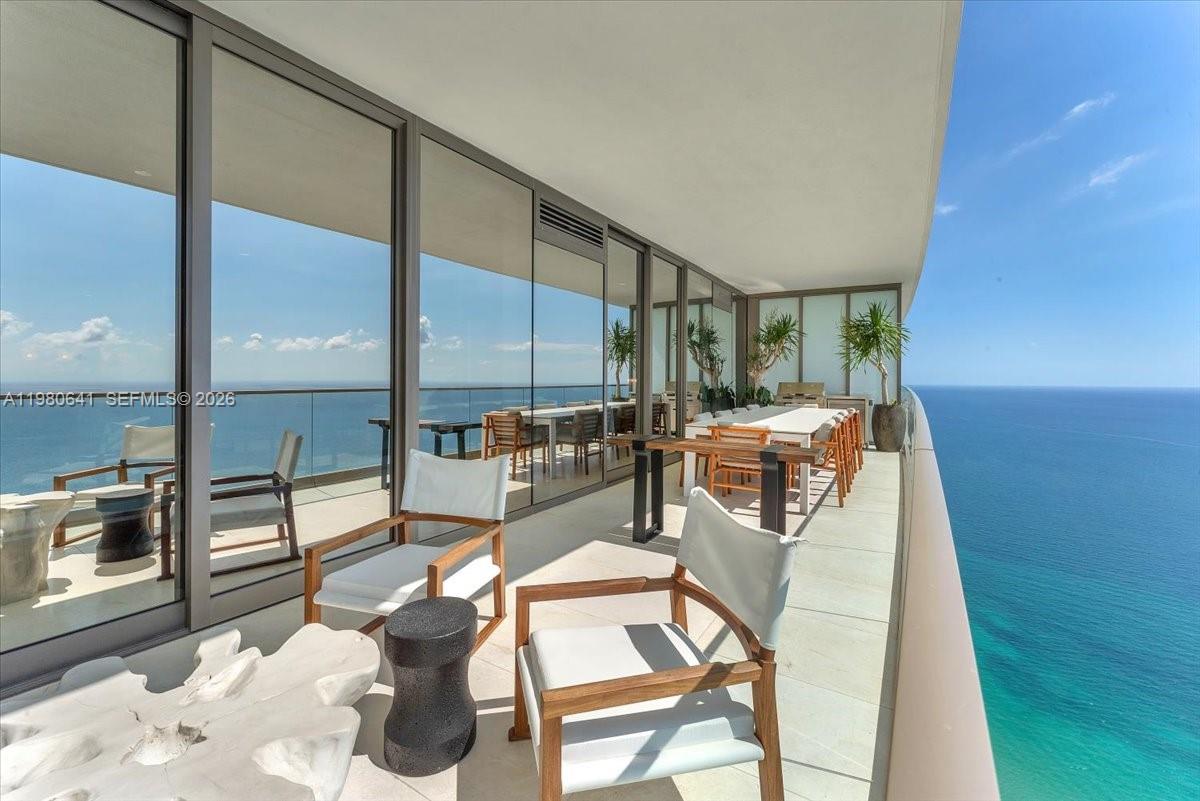 18975 Collins Ave #5302+Cabana 6, Sunny Isles Beach FL 33160
