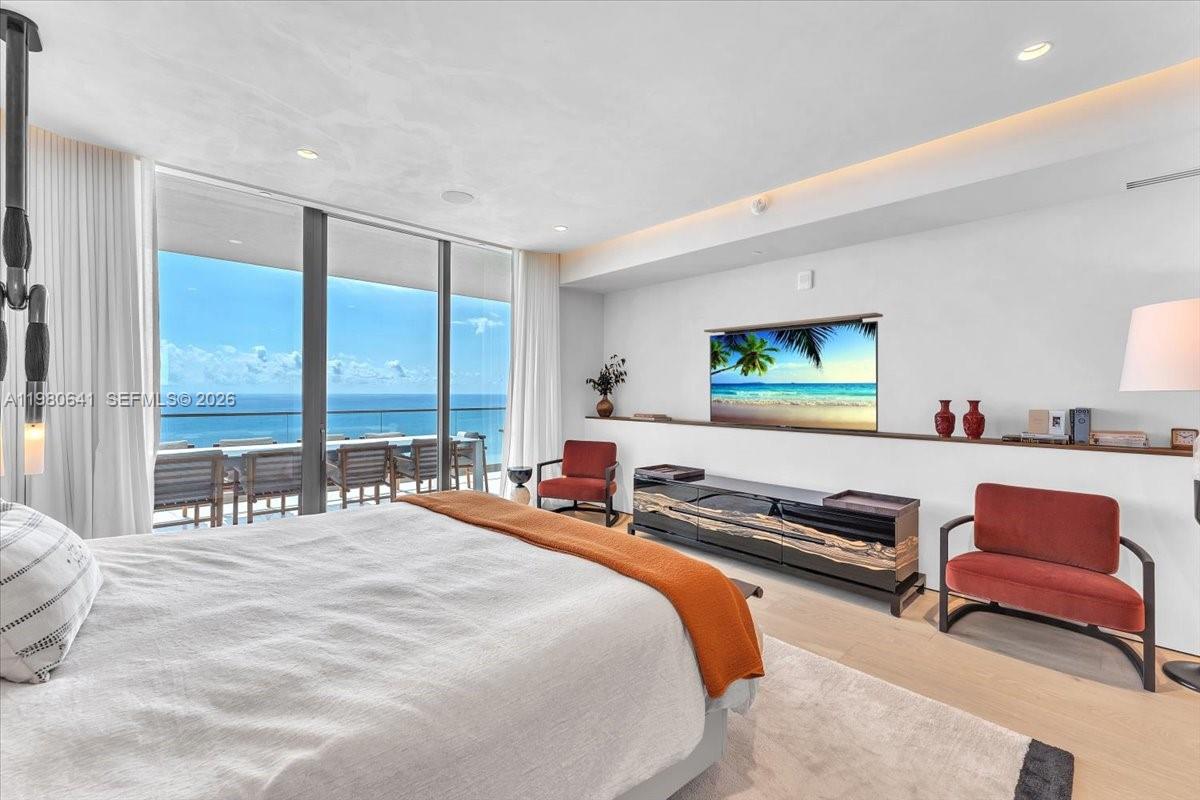 18975 Collins Ave #5302+Cabana 6, Sunny Isles Beach FL 33160