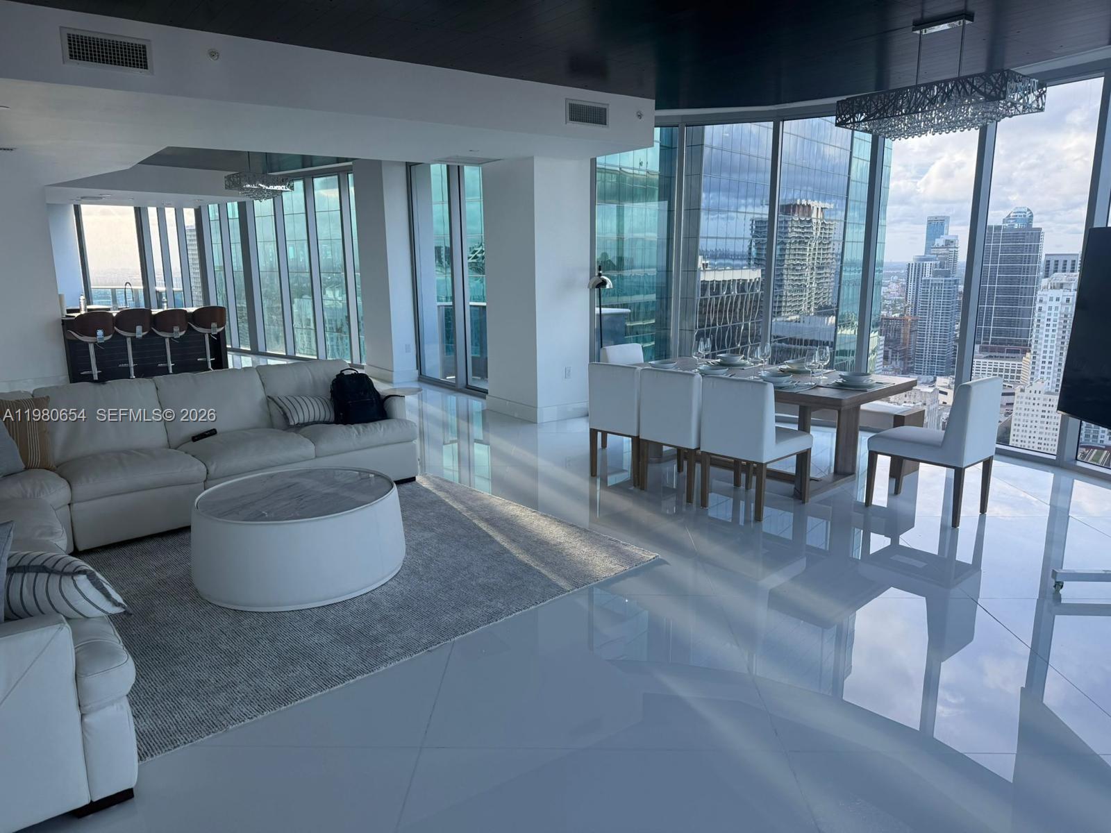 200 Biscayne Boulevard Way #4801, Miami FL 33131