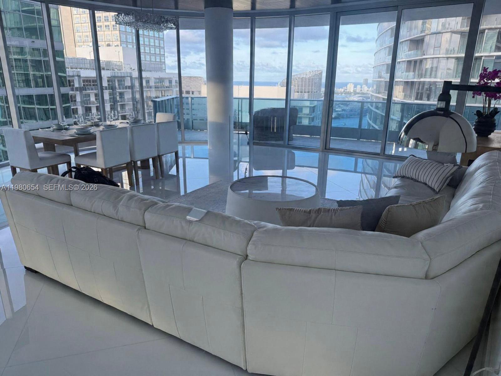 200 Biscayne Boulevard Way #4801, Miami FL 33131