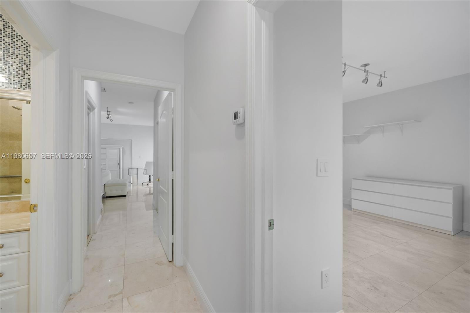 18450 NE 30th place, Aventura FL 33160