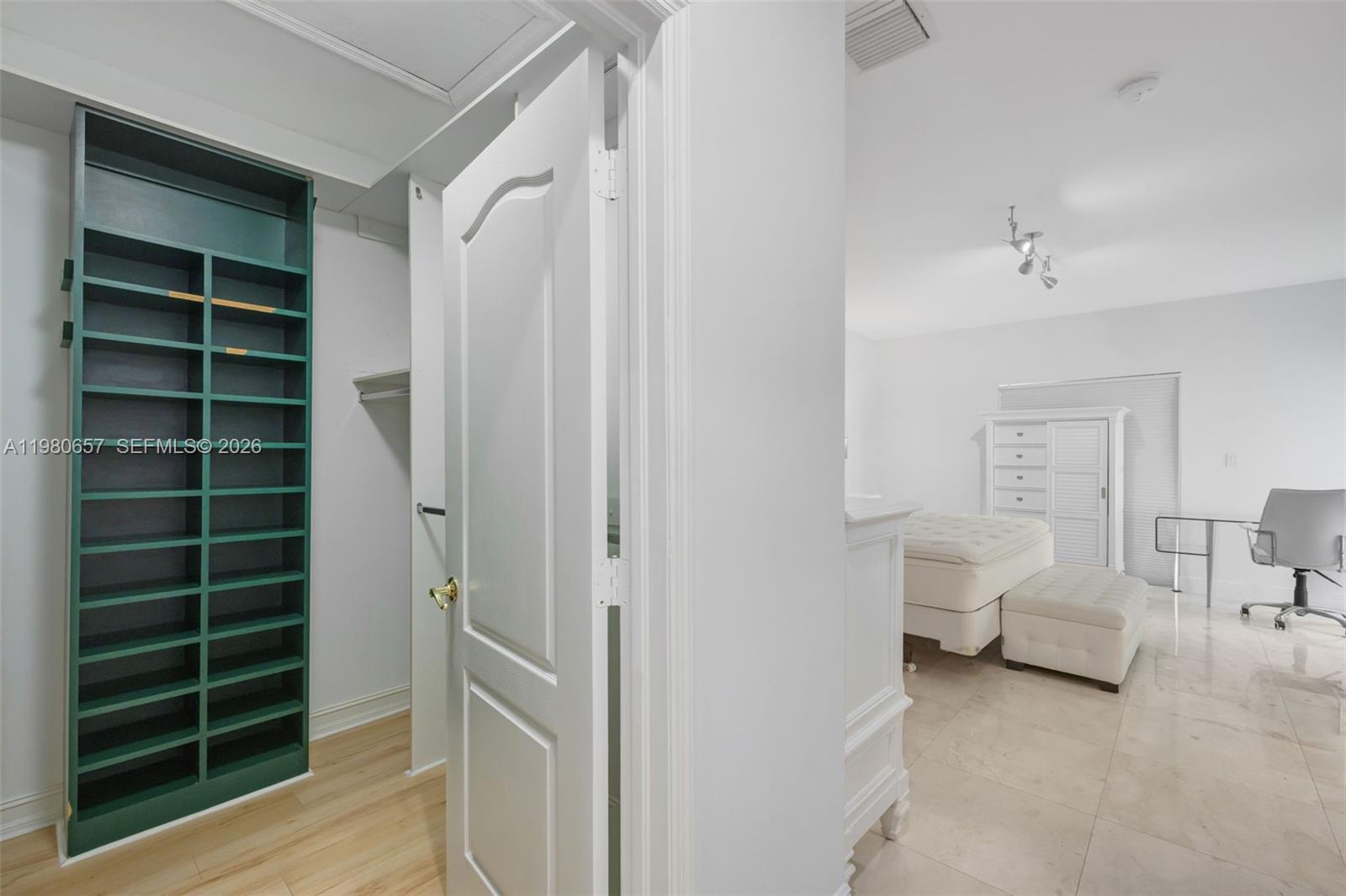 18450 NE 30th place, Aventura FL 33160