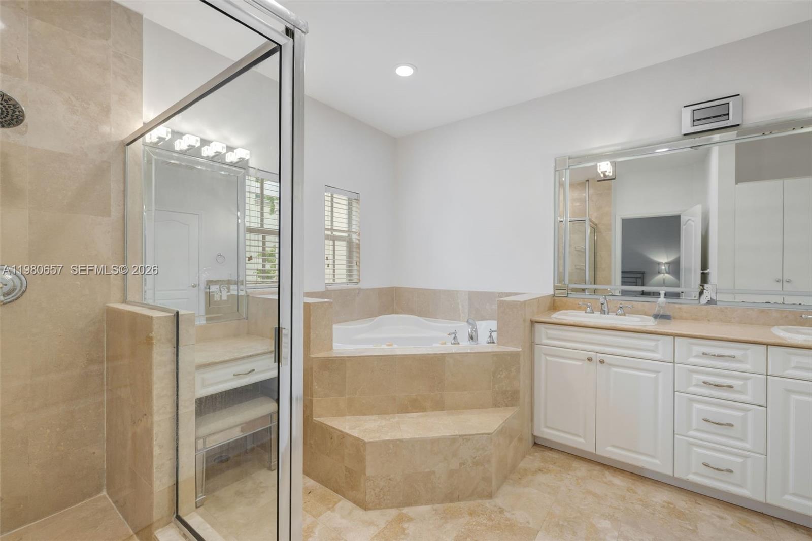 18450 NE 30th place, Aventura FL 33160