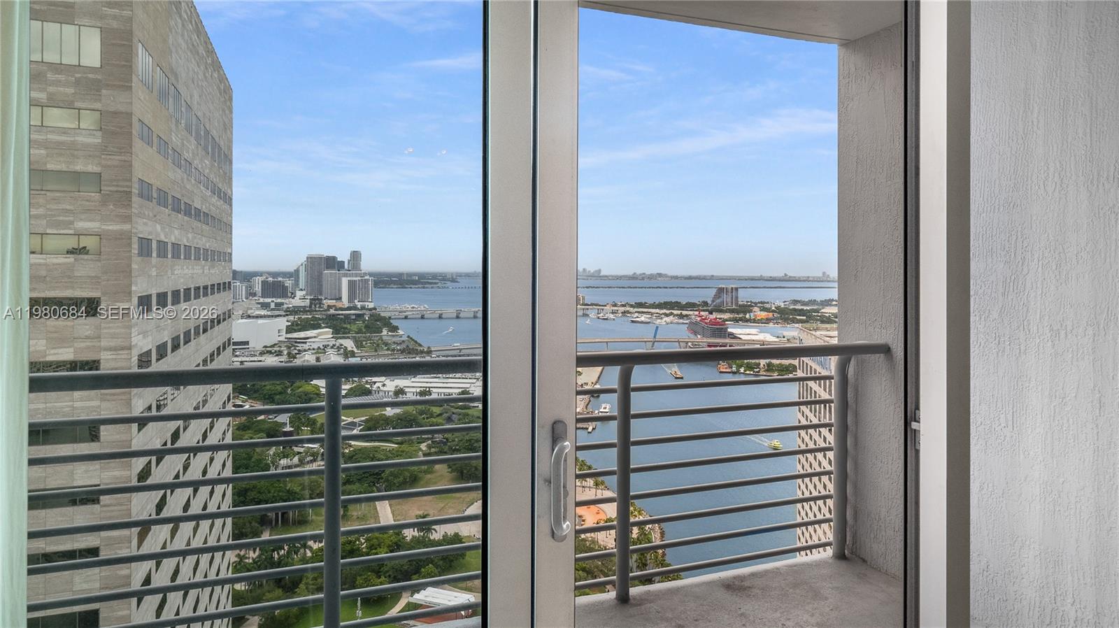 325 S Biscayne Blvd #4314, Miami FL 33131