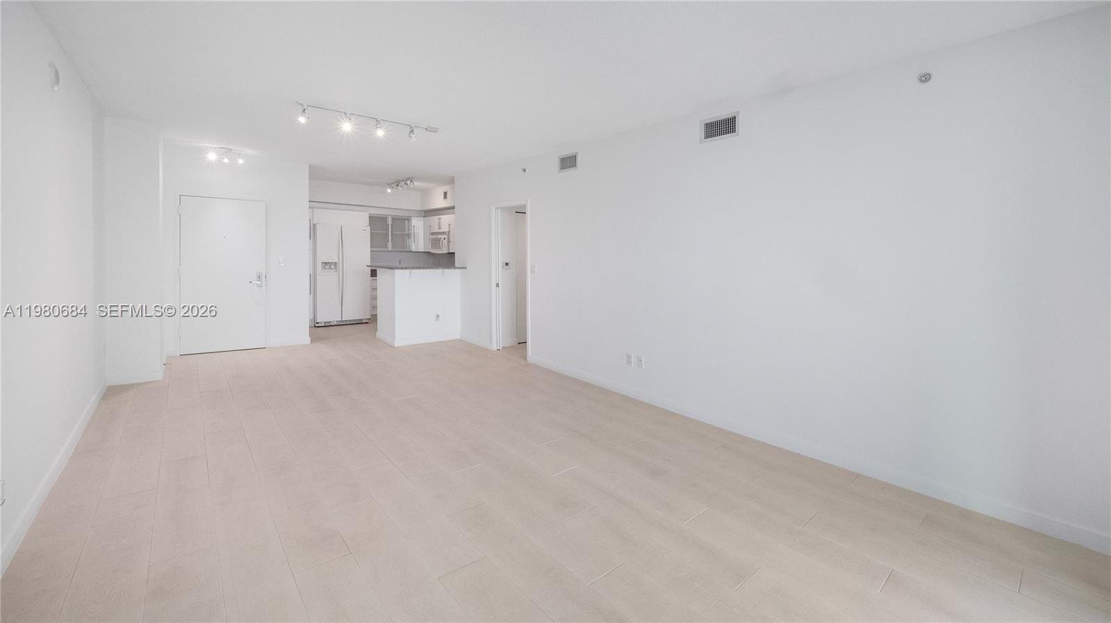 325 S Biscayne Blvd #4314, Miami FL 33131