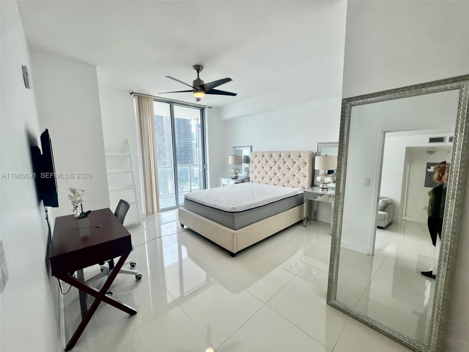 1111 SW 1st Ave #3223, Miami FL 33130
