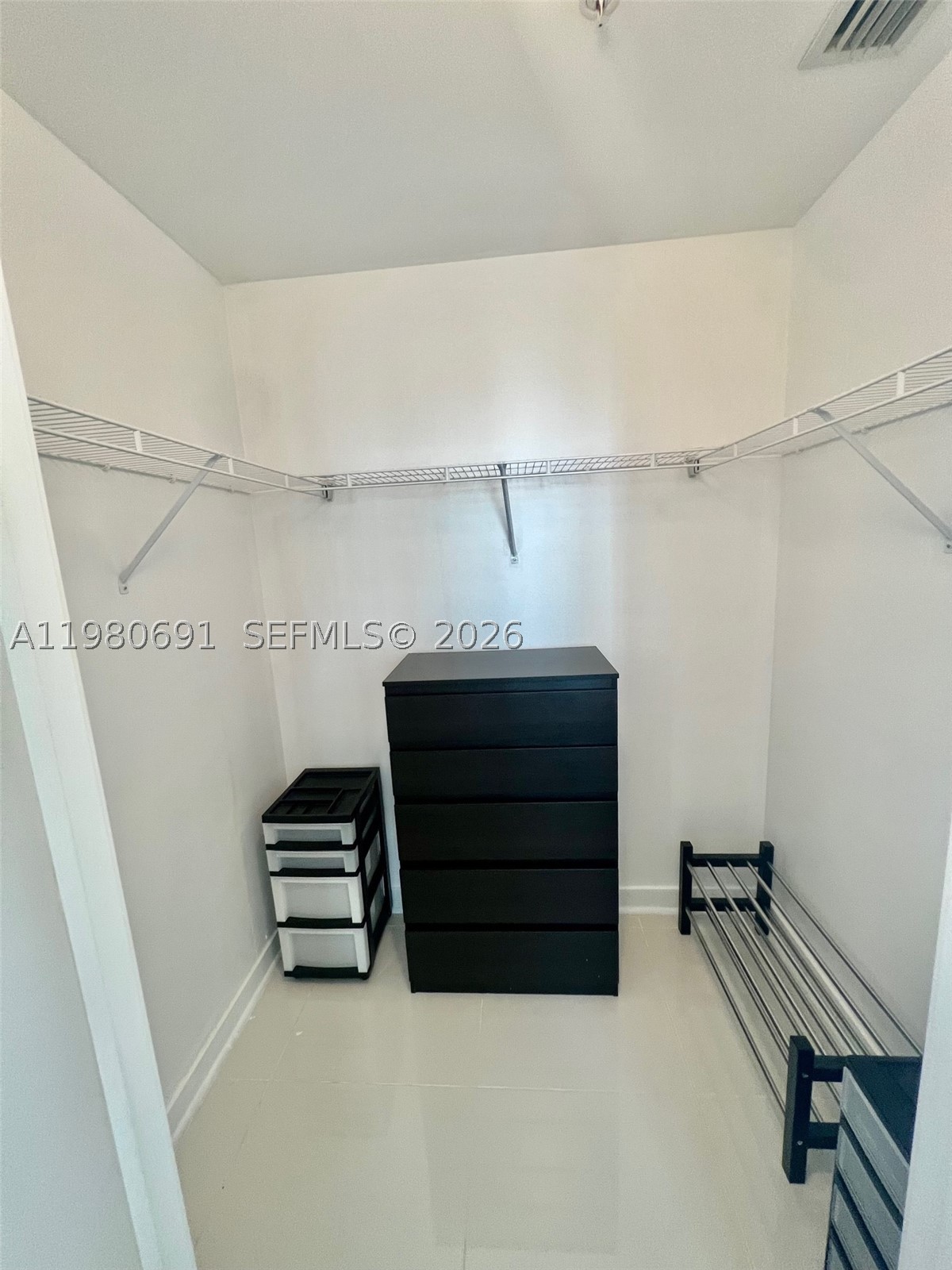 1111 SW 1st Ave #3223, Miami FL 33130
