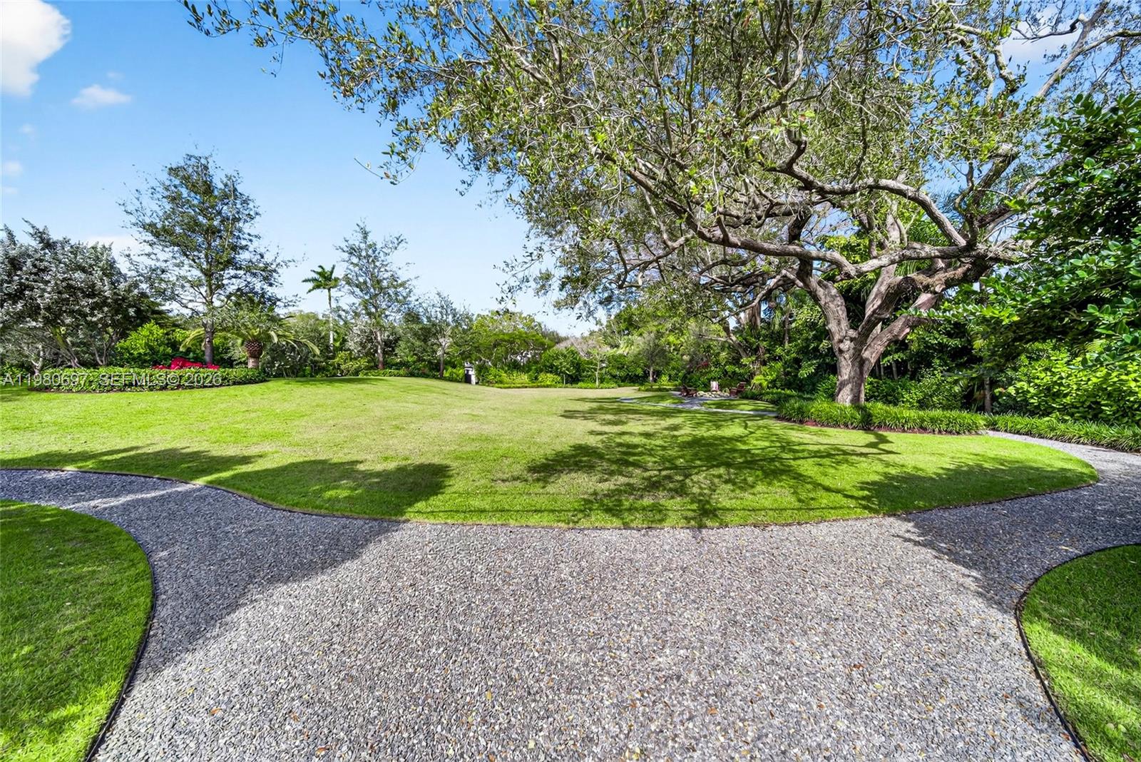 6255 SW 133rd St, Pinecrest FL 33156