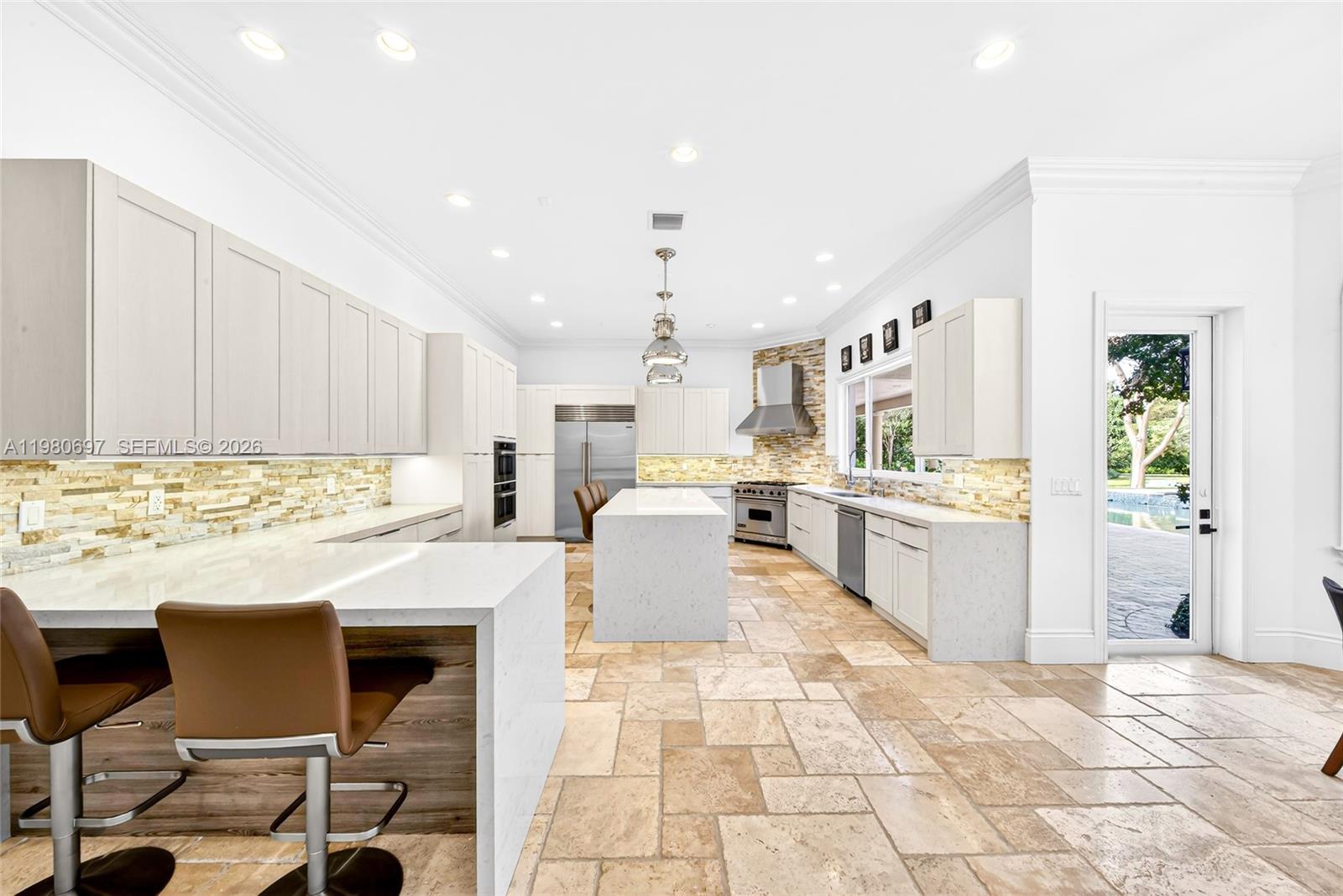 6255 SW 133rd St, Pinecrest FL 33156