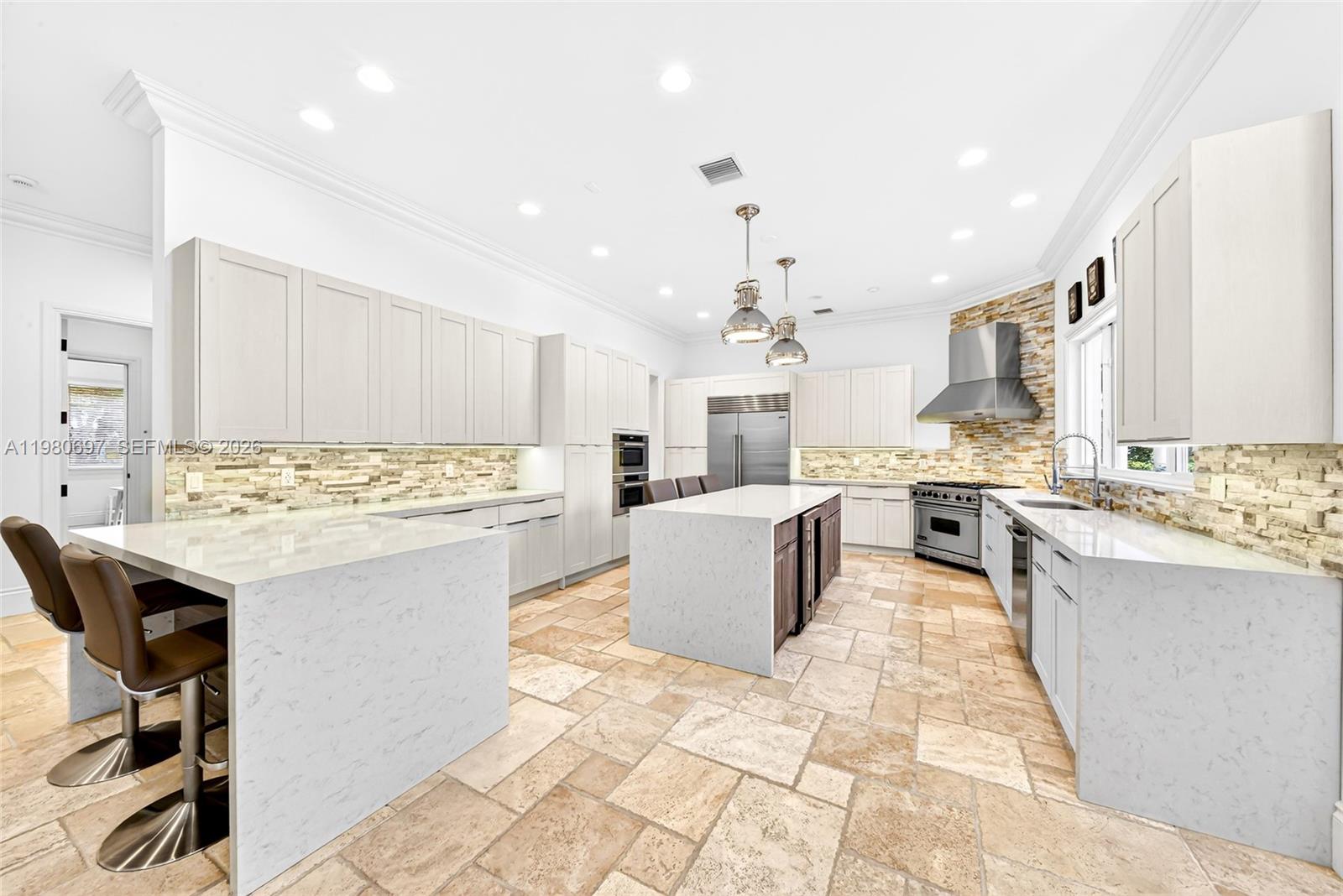 6255 SW 133rd St, Pinecrest FL 33156