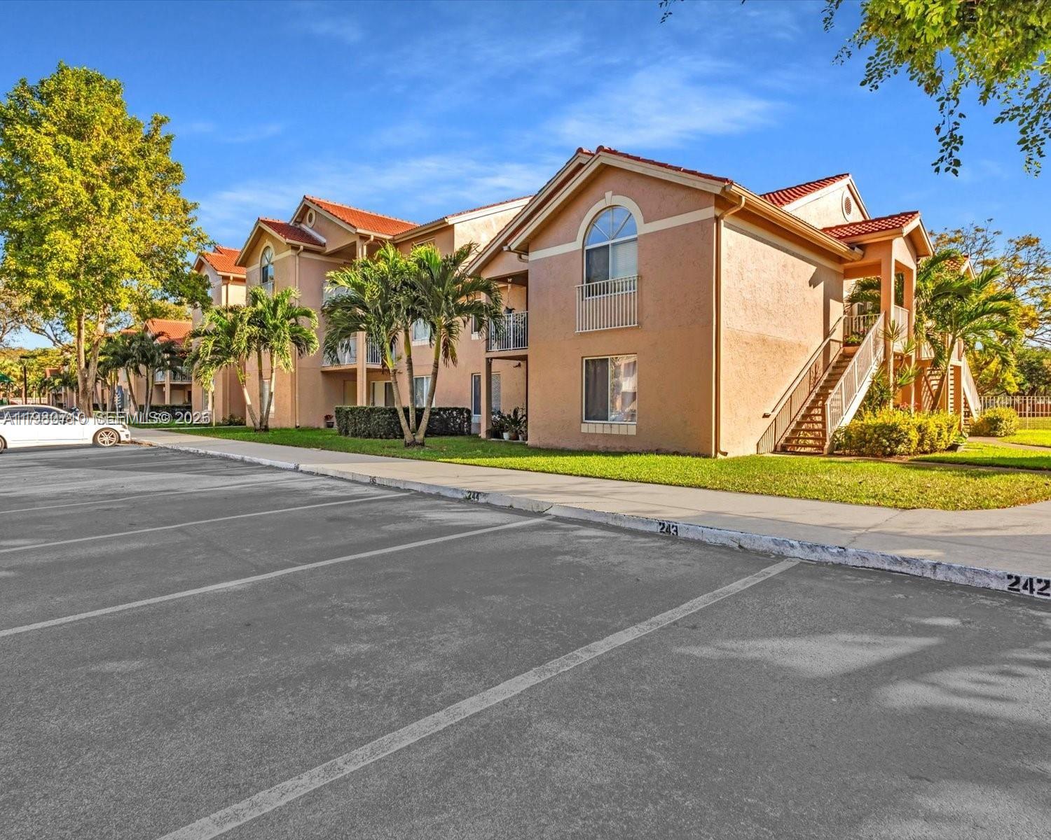 15770 SW 106th Ter #303, Miami FL 33196