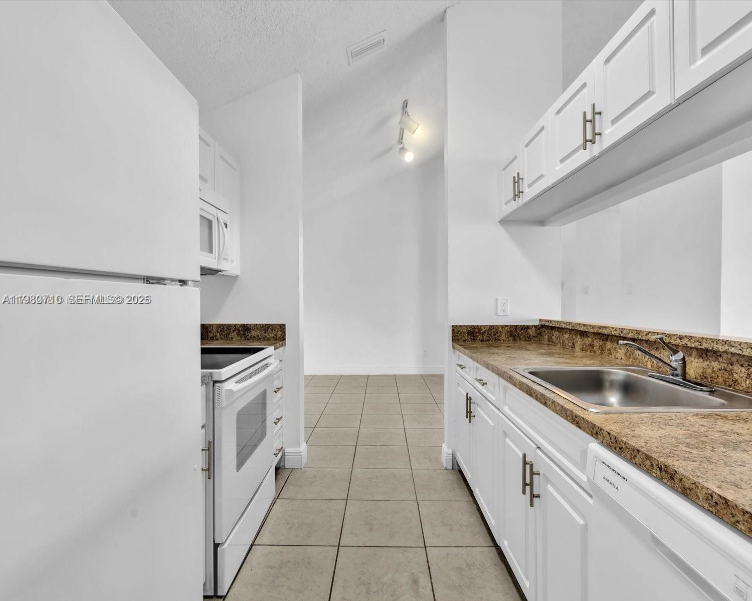 15770 SW 106th Ter #303, Miami FL 33196
