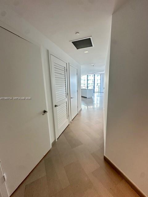 68 SE 6th St #2511, Miami FL 33131