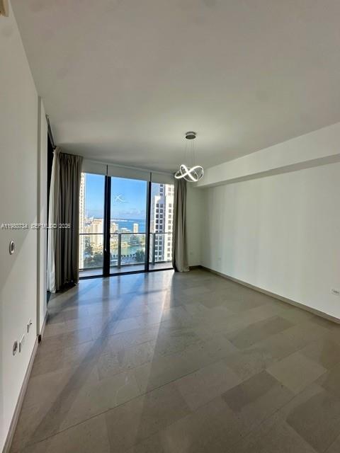 68 SE 6th St #2511, Miami FL 33131