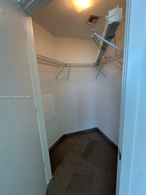 68 SE 6th St #2511, Miami FL 33131