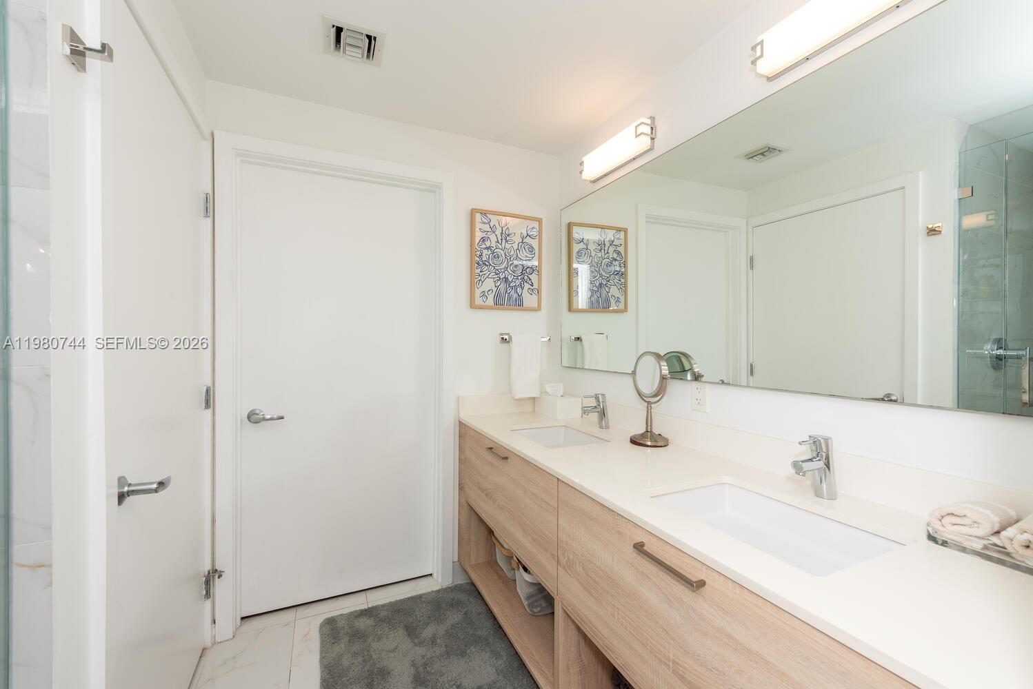 16385 Biscayne Blvd #2304, North Miami Beach FL 33160