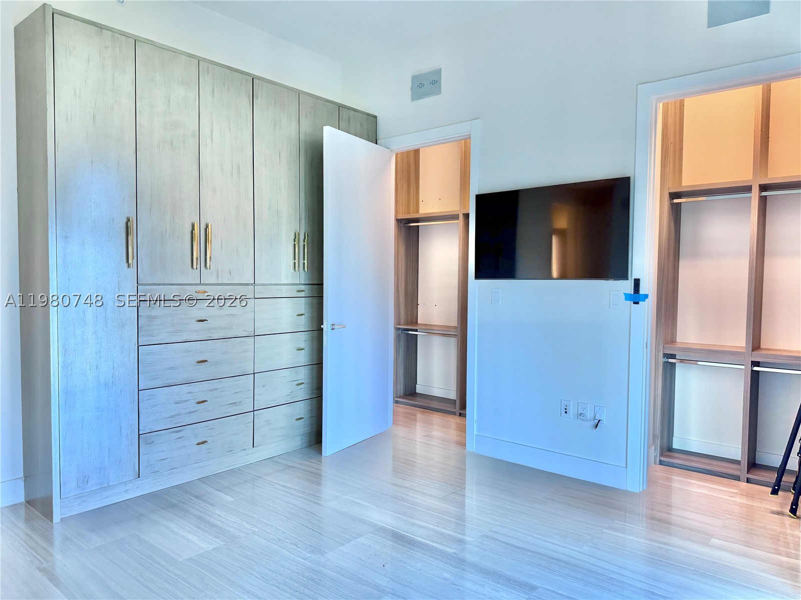1451 Brickell Ave #4501, Miami FL 33131