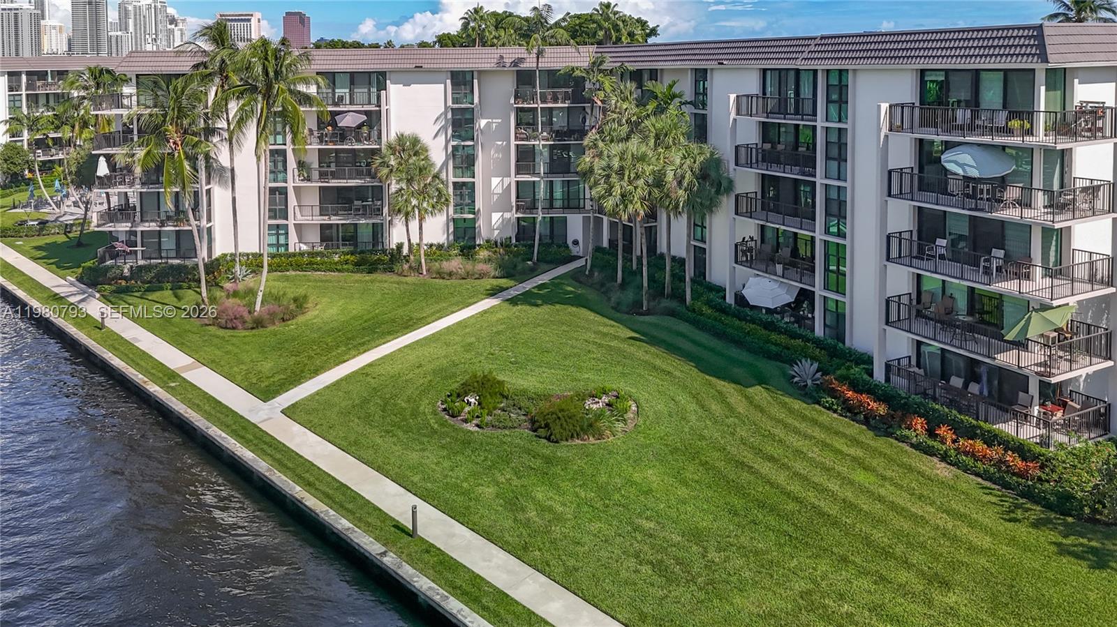 1350 River Reach Dr #118, Fort Lauderdale FL 33315