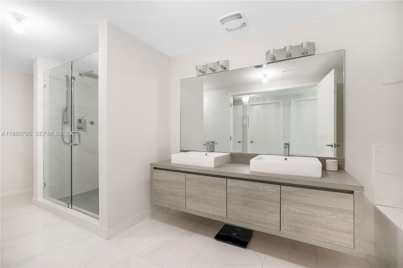 400 Sunny Isles Blvd #2019, Sunny Isles Beach FL 33160
