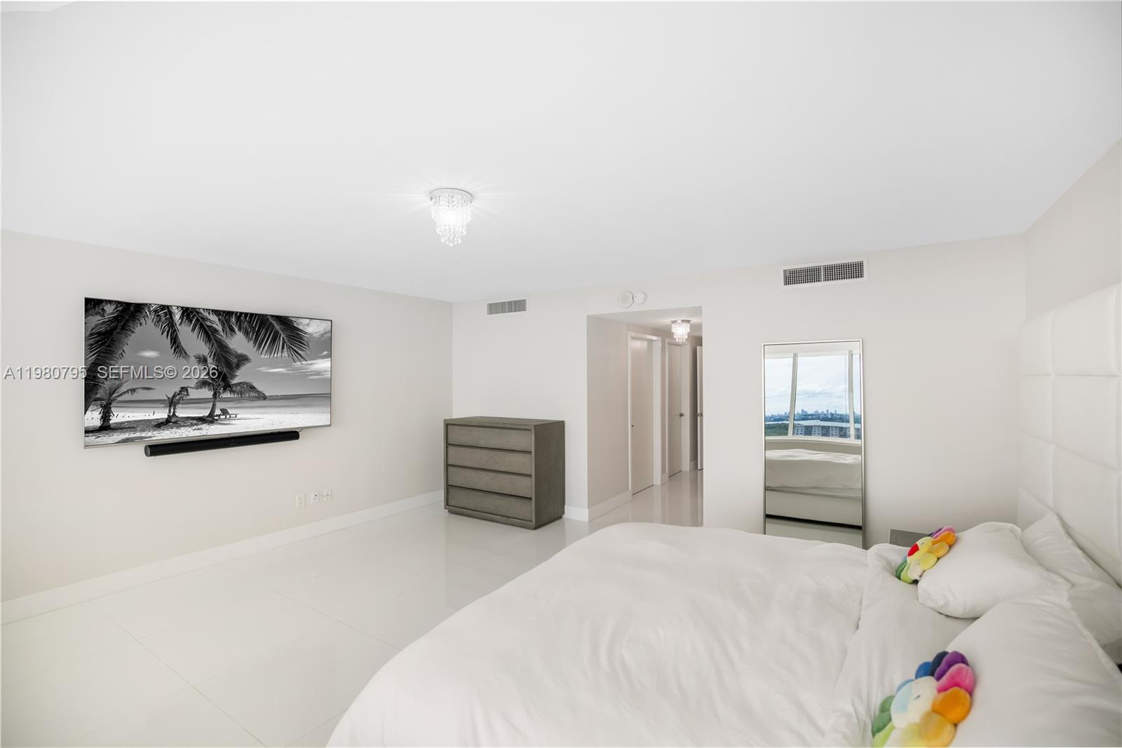 400 Sunny Isles Blvd #2019, Sunny Isles Beach FL 33160