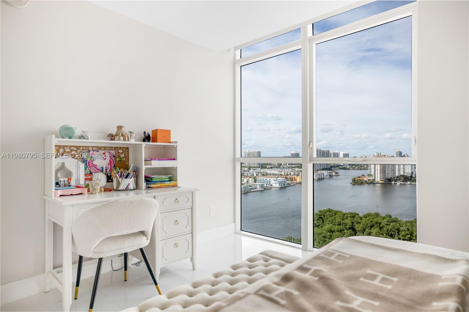 400 Sunny Isles Blvd #2019, Sunny Isles Beach FL 33160