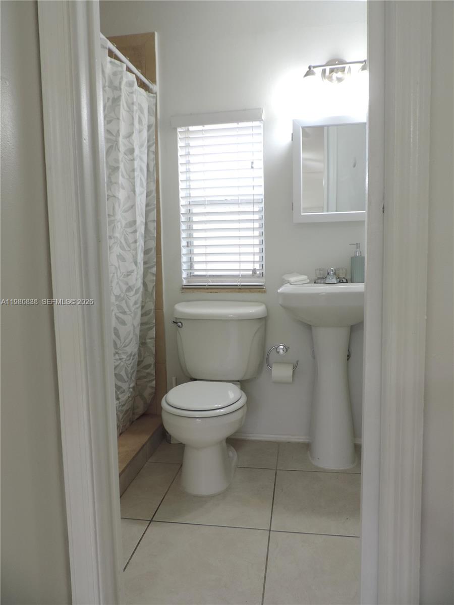 3134 SW 25th Ter #front, Miami FL 33133