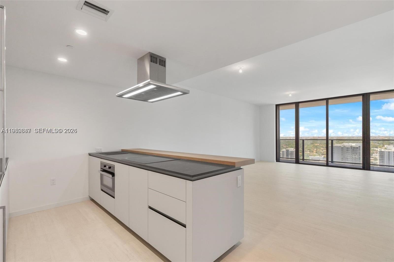 1000 Brickell Plz #3310, Miami FL 33131