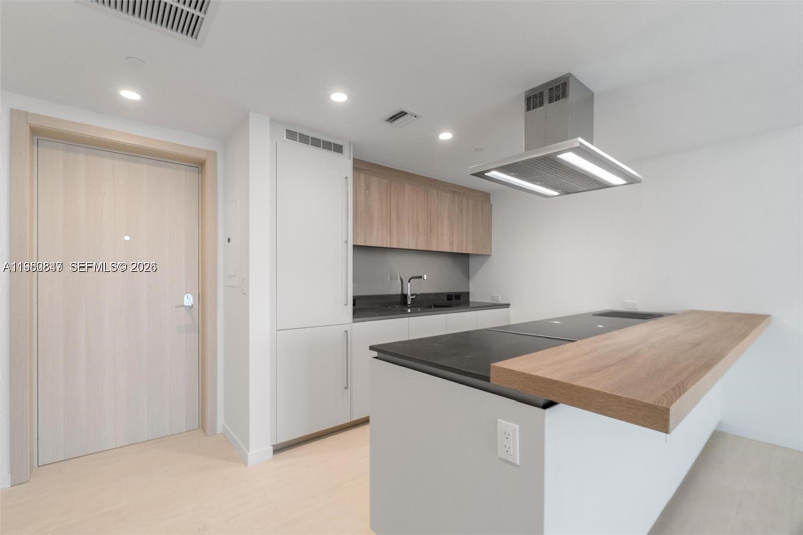 1000 Brickell Plz #3310, Miami FL 33131
